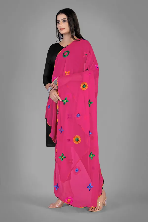 Nazmin_Multicolour_Floral_Embroidered_Dupatta_With_Lace_Pink