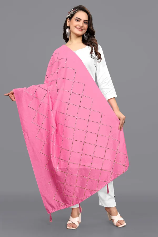 Chanderi_Diamond_Checks_Sequin_Dupatta_With_Tassels_Light_Pink