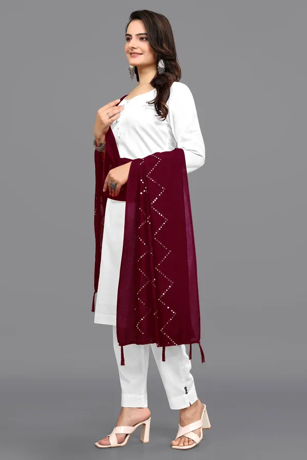 Chanderi_Diamond_Checks_Sequin_Dupatta_With_Tassels_Maroon