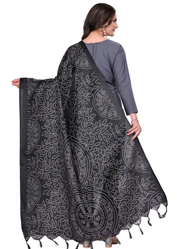 Cotton_Silk_Floral_Bandhani_Print_Dupatta_With_Tassels_Black
