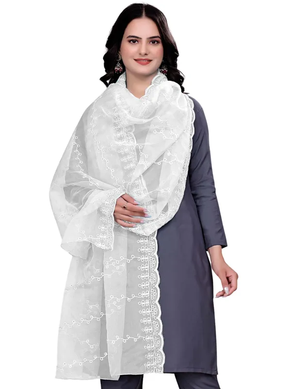 Organza_Embroidered_Dupatta_With_Sequins_Scalloped_Border_White