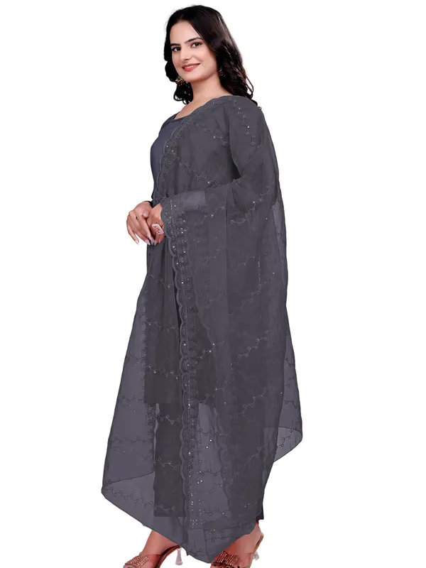 Organza_Embroidered_Dupatta_With_Sequins_Scalloped_Border_Grey