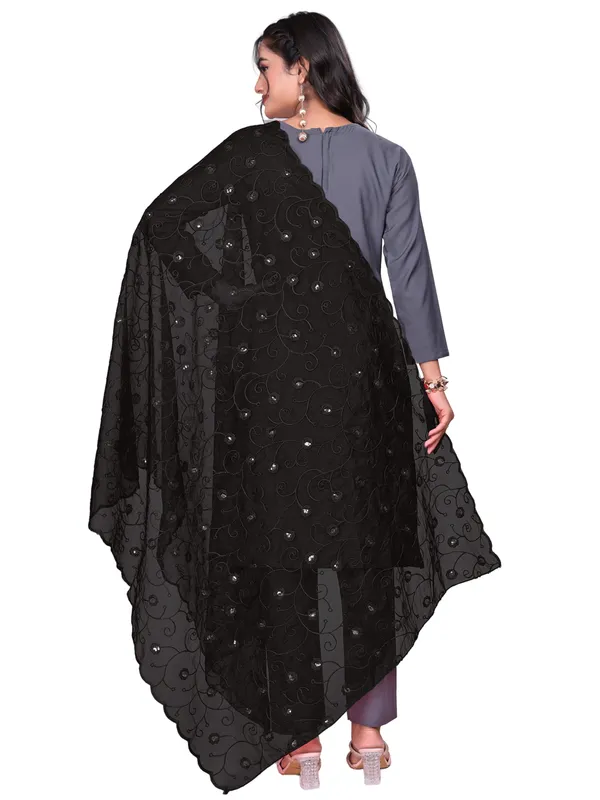 Organza_Floral_Jaal_Embroidered_Dupatta_With_Sequins_Black