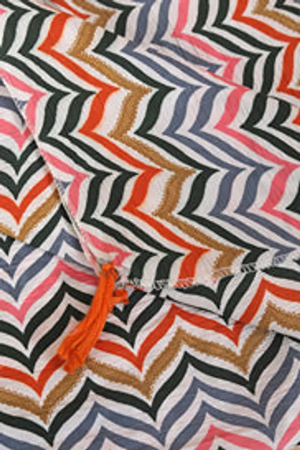 Crepe_Crush_Digital_Print_Stole_With_Tassels_Multi_Color1