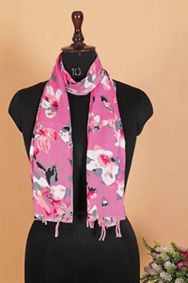 Crepe_Crush_Digital_Print_Stole_With_Tassels_Light_Pink