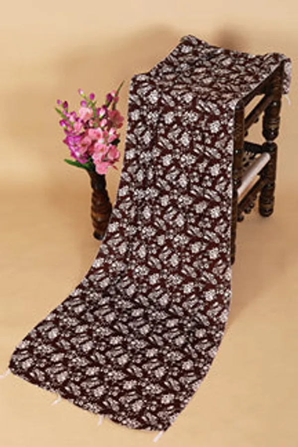 Crepe_Crush_Digital_Print_Stole_With_Tassels_Brown2