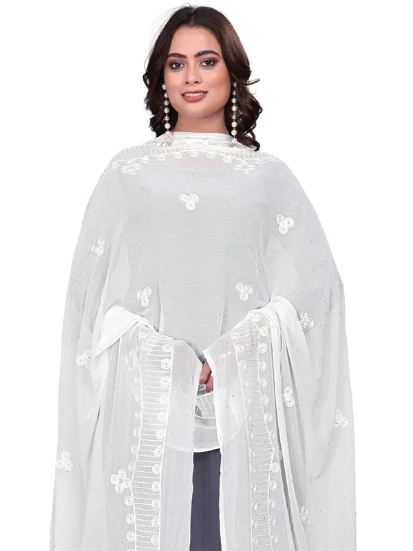 Chiffon_Embroidered_Goti_Dupatta_With_Stone_Work_Pom_Pom_Lace_White
