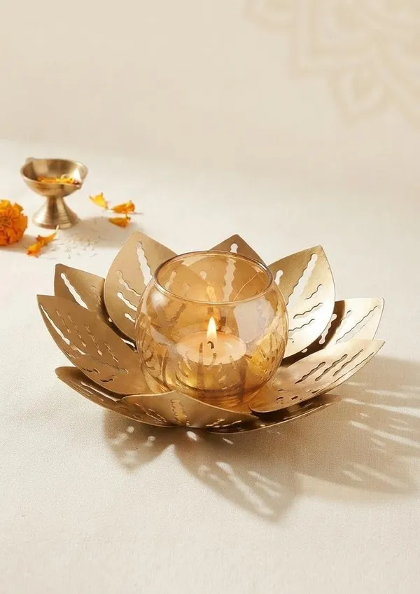 Lotus_Metal_Candle_Holder_With_Glass_Votive_Bowl