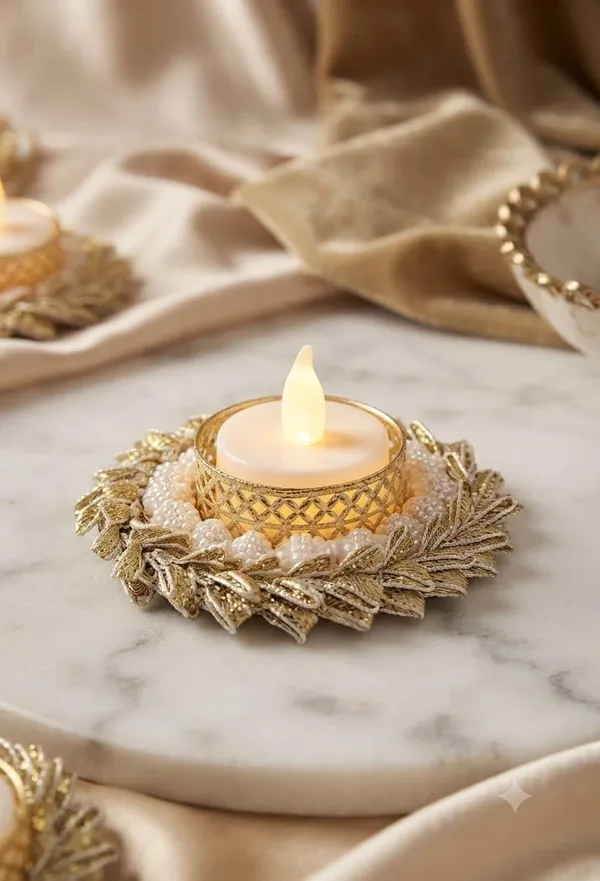 Tealight_Candle_Holder_With_Floral_Ring