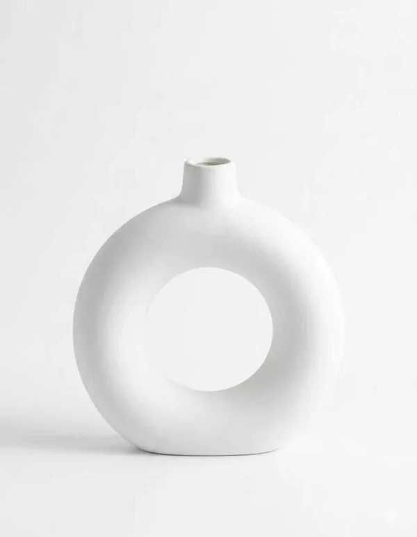 ArtiKa_India_Donut_Vase-_White-6inch_Ceramic_Vase_(15.24_inch,_White)