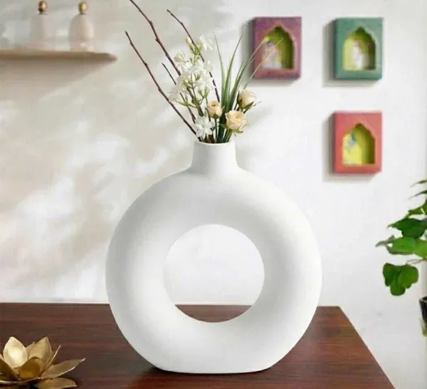 ArtiKa_India_Donut_Vase-_White_Gloassy-6inch_Ceramic_Vase_(15.24_inch,_White)