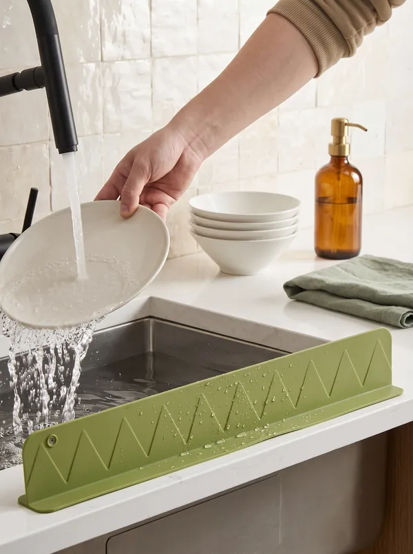 Silicone_Sink_Splash_Guard_48_CM