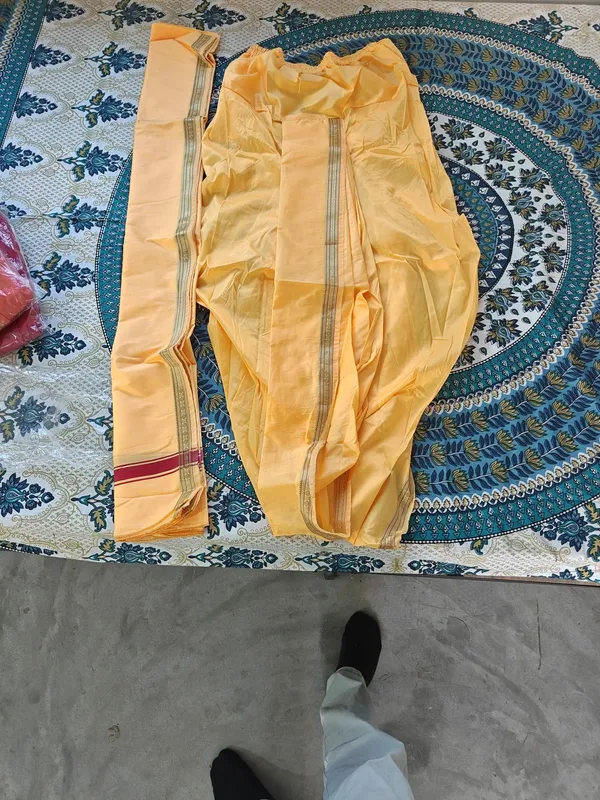 Yellow_Traditional_Dhoti_And_Angavastram_Set_for_Men