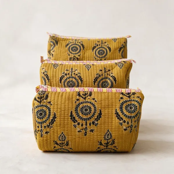 Quilted_Cotton_Toiletry_Bag_Set_Of_3_Travel_Essentials_Organizer
