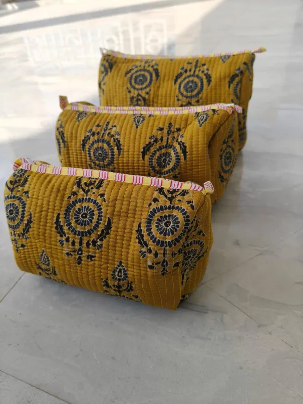 Quilted_Cotton_Toiletry_Bag_Set_Of_3_Travel_Essentials_Organizer
