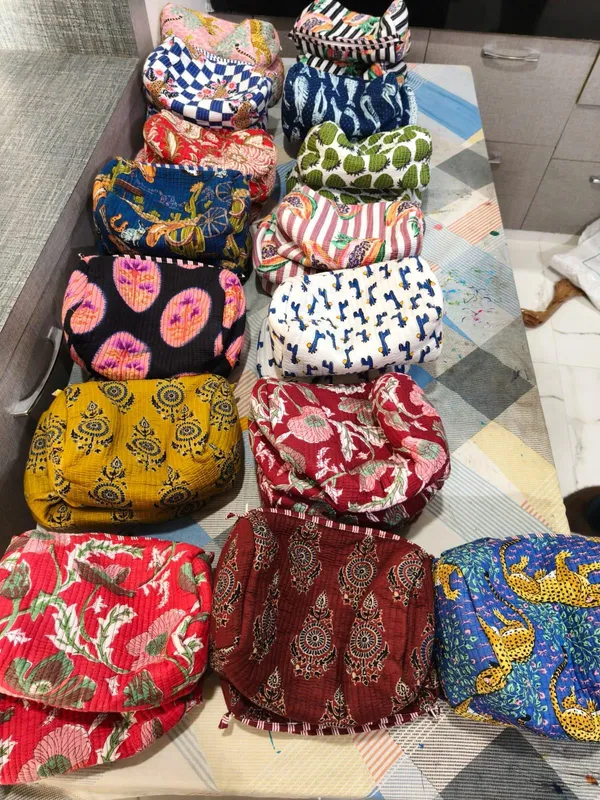 Quilted_Cotton_Toiletry_Bag_Set:_3_Sizes,_Western_Print_Travel_Cosmetic_Organizer