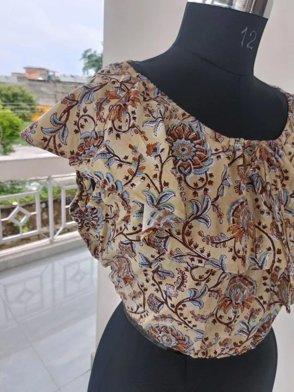 Trendy_Cotton_Floral_Printed_Flared_Neck_Design_Boho_Women_Short_Top_For_Casual_Wear