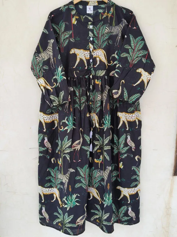 Black_Cotton_Maxi_Dress_Exotic_Animal_Leaf_Print_3/4_Sleeves_Boho_Style