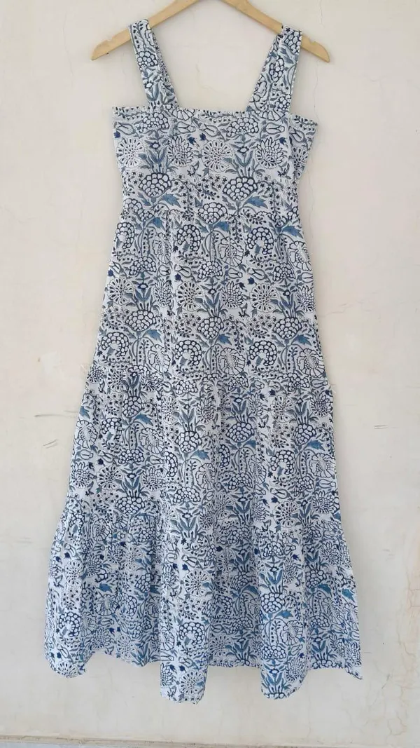 Bohemian_Floral_Cotton_Maxi_Dress_Fit_And_Flare_Lightweight_Summer_Outfit