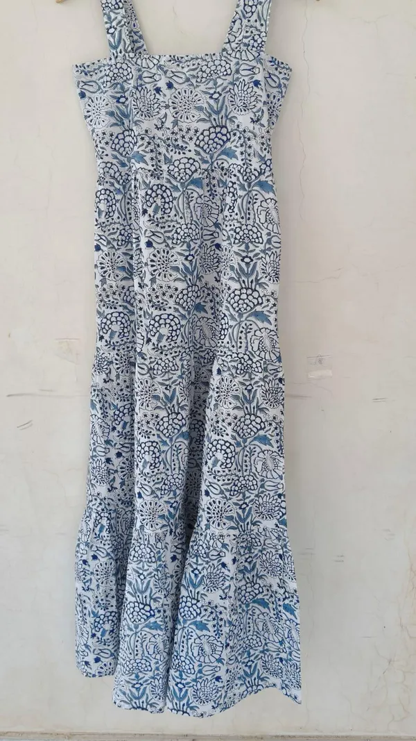 Bohemian_Floral_Cotton_Maxi_Dress_Fit_And_Flare_Lightweight_Summer_Outfit