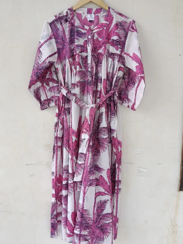 Pink_Floral_Cotton_Maxi_Dress_3/4_Sleeve_Boho_Vacation_Outfit