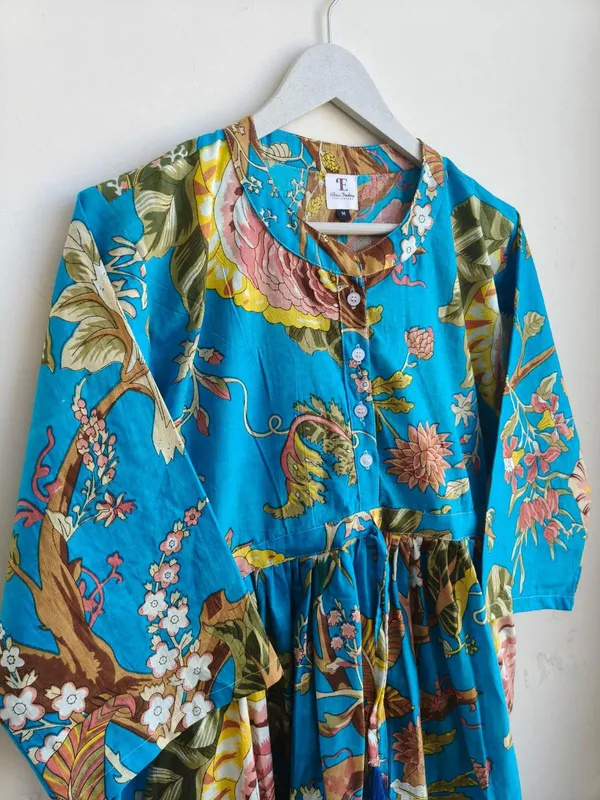 Bohemian_Floral_Cotton_Maxi_Dress_3/4_Sleeve_Fit_And_Flare_Summer_Vacation_Outfit