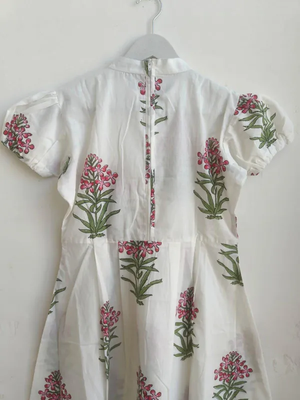 Bohemian_Floral_Printed_Maxi_Dress_With_Fancy_Sleeve_Fit_And_Flare_Comfortable_Daily_Wear