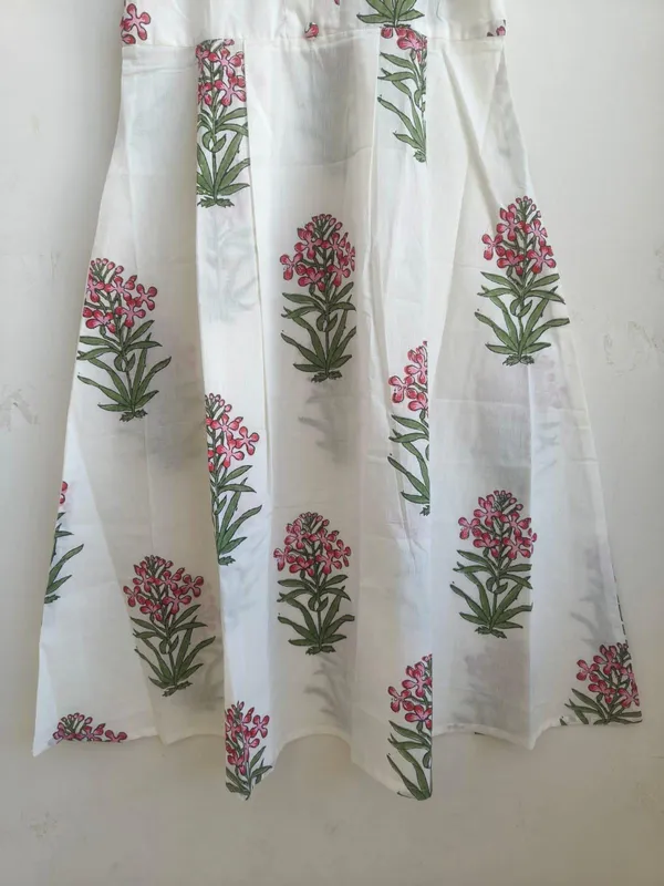 Bohemian_Floral_Printed_Maxi_Dress_With_Fancy_Sleeve_Fit_And_Flare_Comfortable_Daily_Wear