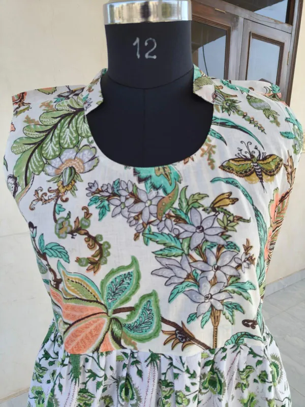 Bohemian_Floral_Cotton_Maxi_Dress_Comfortable_Fit_And_Flare_Beach_Party_Wear