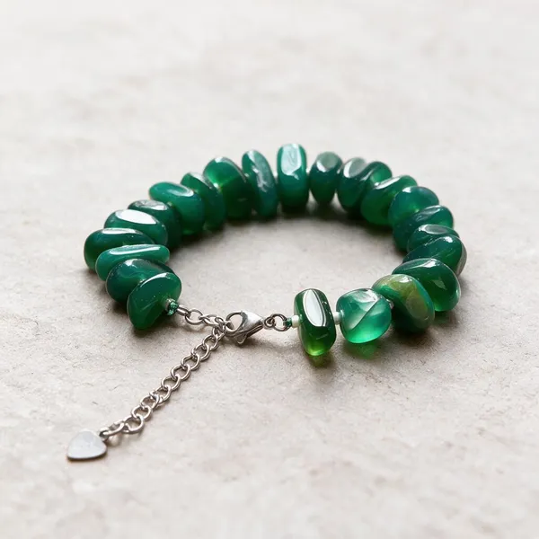 Green_Natural_Stone_Chip_Bead_Heart_Charm_Bracelet_For_Unisex
