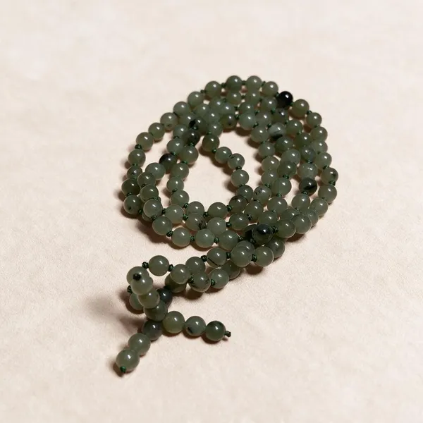 Green_Aventurine_Smooth_Round_Gemstone_Mala_Prayer_Beads