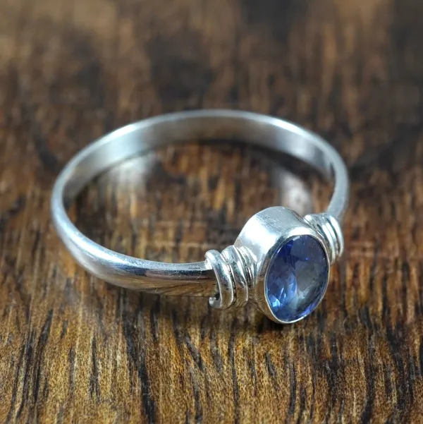 Blue_tanzanite_925_Silver-Tone_Oval_Stone_Ring_for_Women