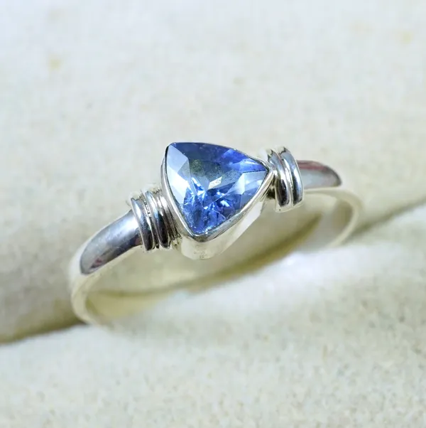 Blue_Silver-Tone_Stone_Ring_for_Women