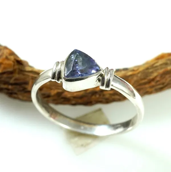 Tanzanite_Silver_Tone_Ring_for_Women