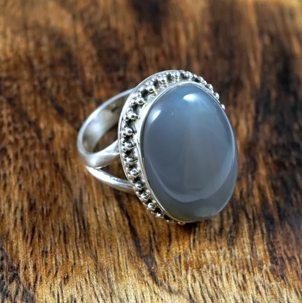 Silver-Tone_Grey_moon_stone_,Oval_Stone_Ring_for_Women