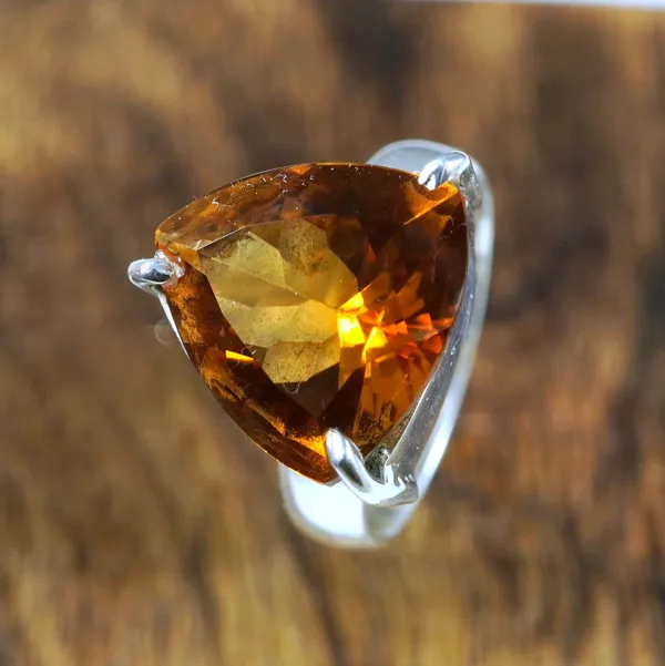 Orange_citrine_Faceted_Gemstone_Silver_Tone_Ring