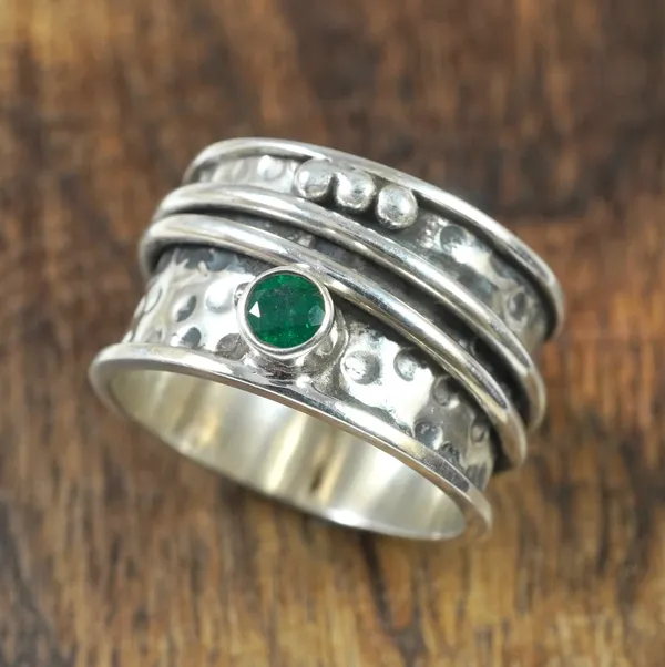 Silver_Tone_emerald_Stone_Statement_Ring