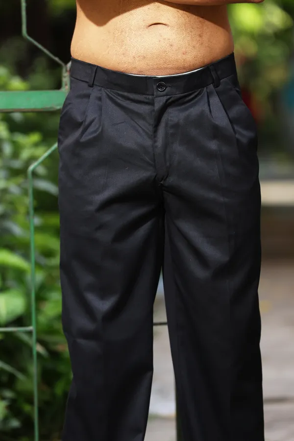 Black_Poly_Blend_Regular_Fit_Trouser_For_Men