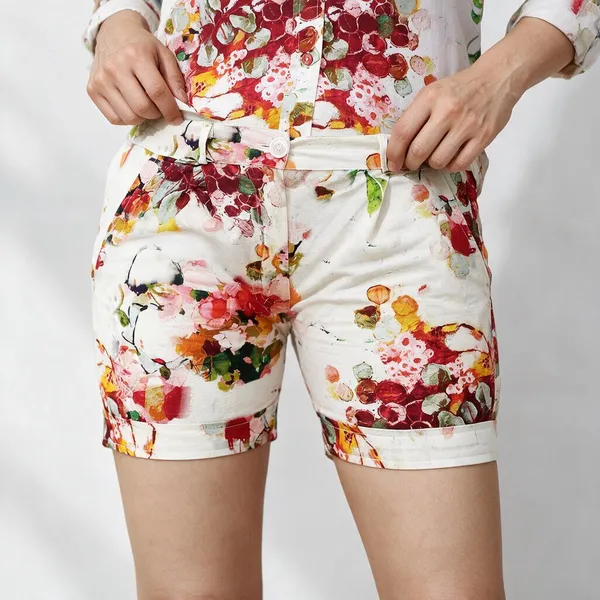 White_Cotton_Linen_Mid-Rise_Floral_Shorts_For_Women