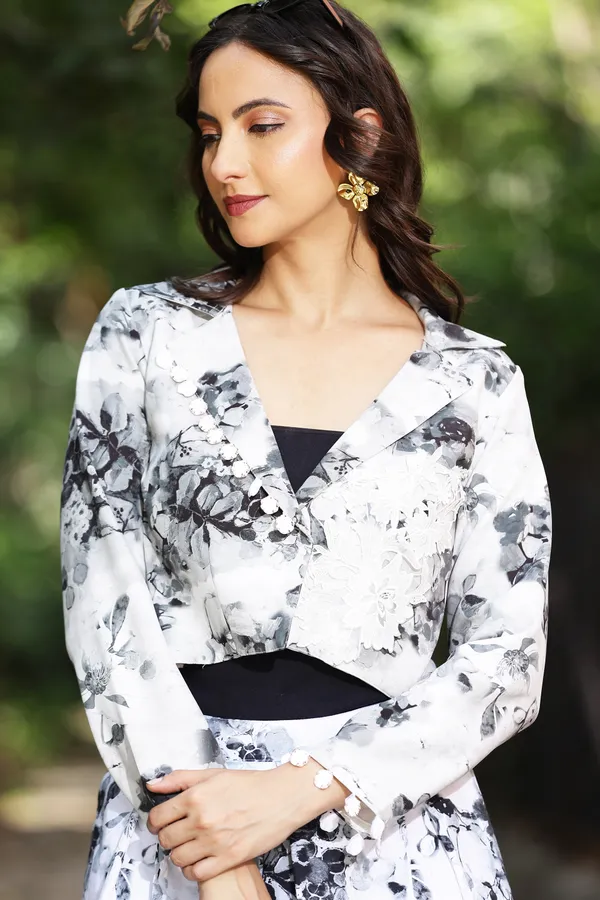 White_Floral_Print_Blazer_And_Skirt_Set_For_Women
