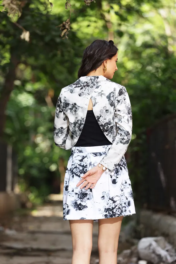 White_Floral_Print_Blazer_And_Skirt_Set_For_Women