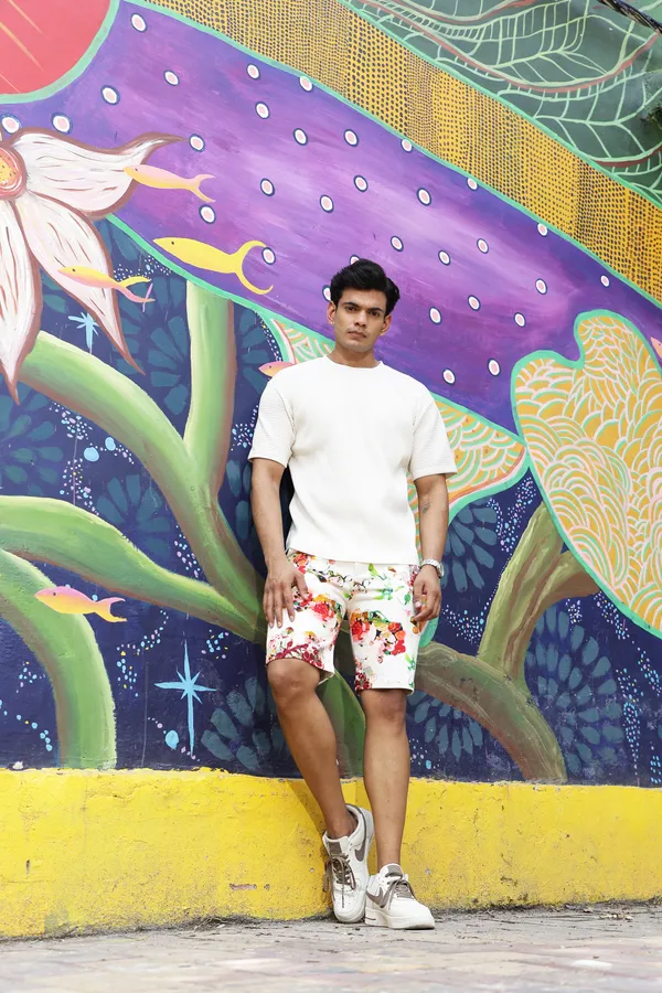 White_Floral_Print_Regular_Fit_Shorts_for_Men
