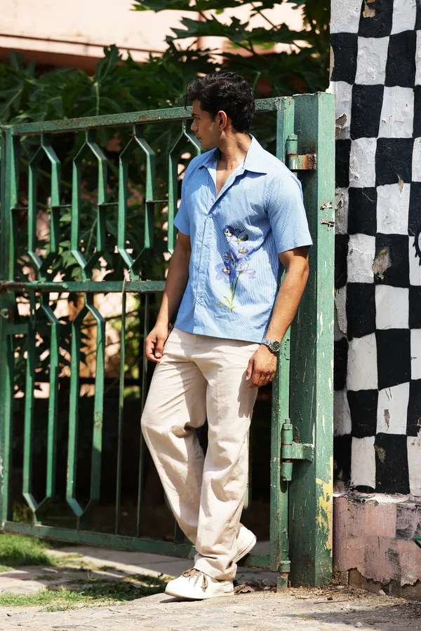Blue_Cotton_Poplin_Relaxed_Fit_Floral_Shirt_For_Men