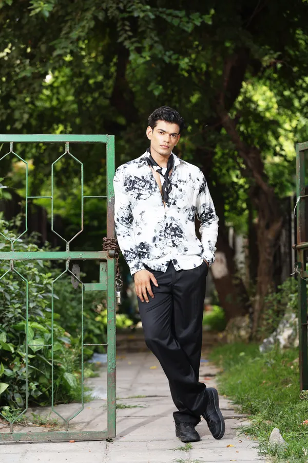 White_Floral_Printed_Casual_Shirt_for_Men