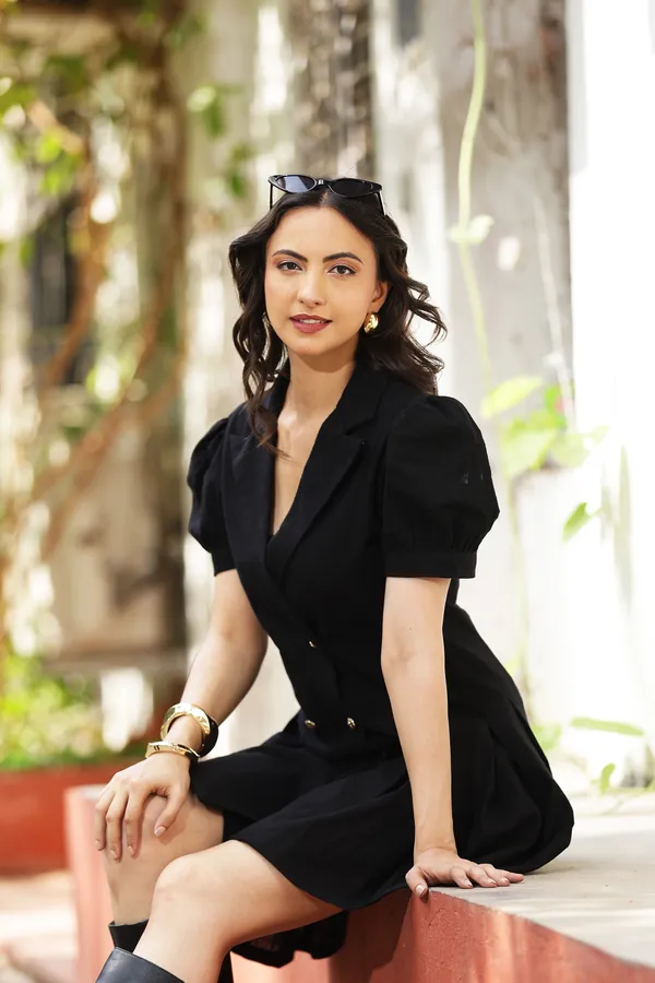 Black_Cotton_Linen_Puff_Sleeve_Knee_Length_Shirt_For_Women