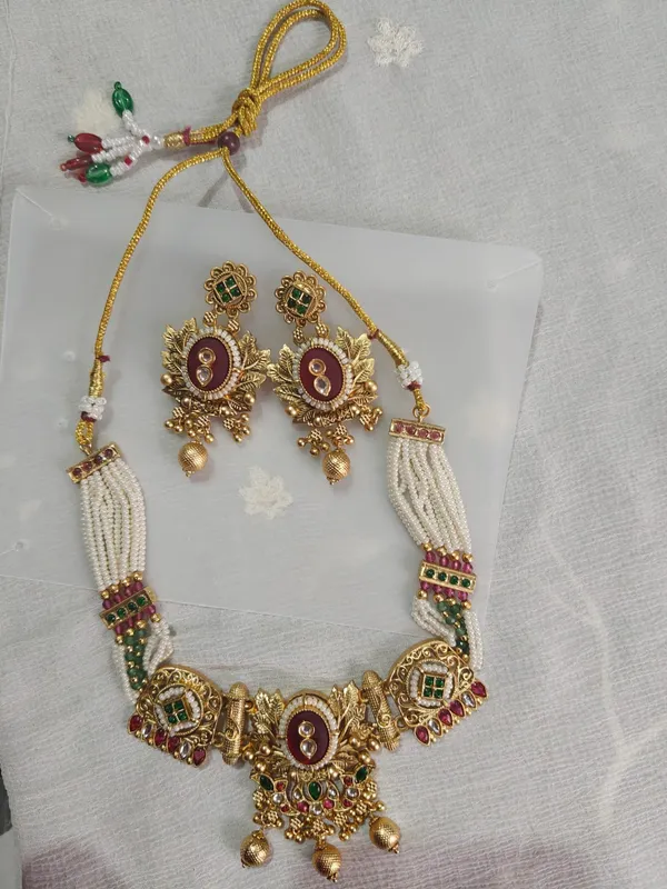Gold_Tone_Beaded_Necklace_Set_for_Women