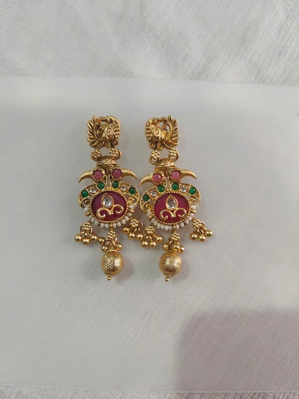 Gold_Tone_Temple_Necklace_And_Earrings_Set