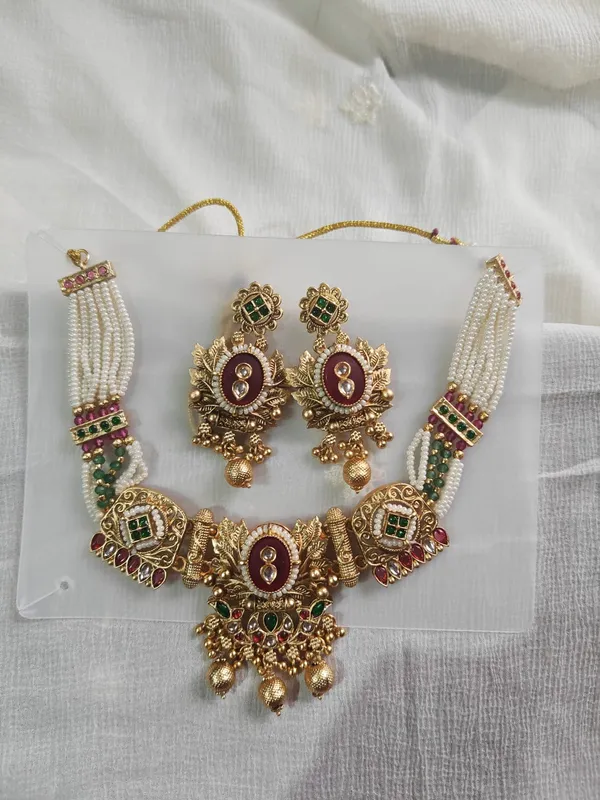 Gold_Tone_Beaded_Necklace_Set_for_Women