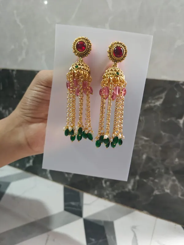 Gold_Tone_Red_And_Green_Beaded_Jhumka_Earrings_for_Women