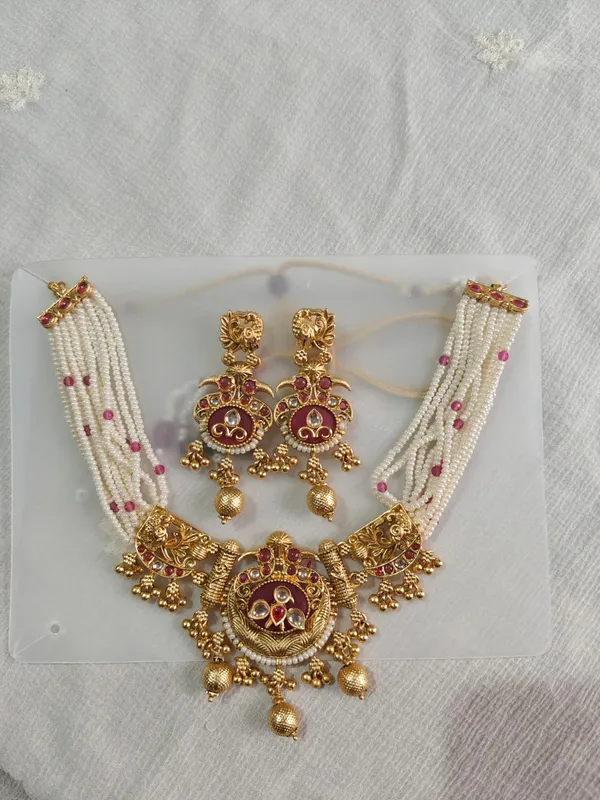 Gold_Tone_Pearl_Beaded_Necklace_And_Earrings_Set_For_Women